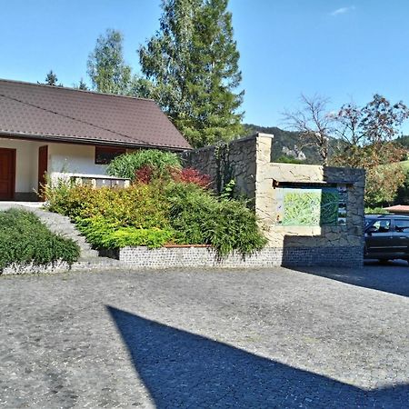 Penzión Manín Považská Bystrica Exterior foto