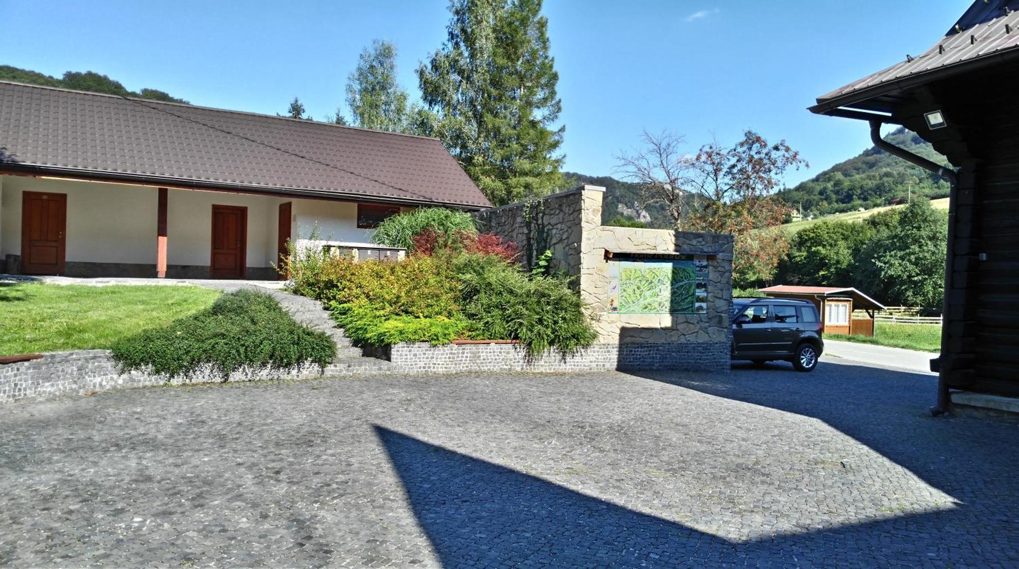 Penzión Manín Považská Bystrica Exterior foto