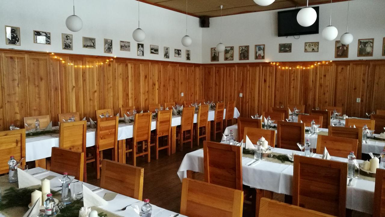 Penzión Manín Považská Bystrica Exterior foto