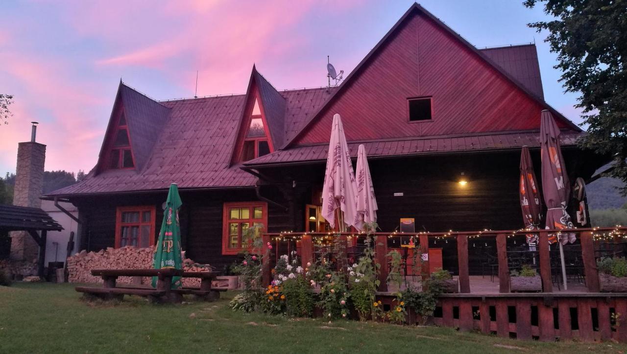 Penzión Manín Považská Bystrica Exterior foto